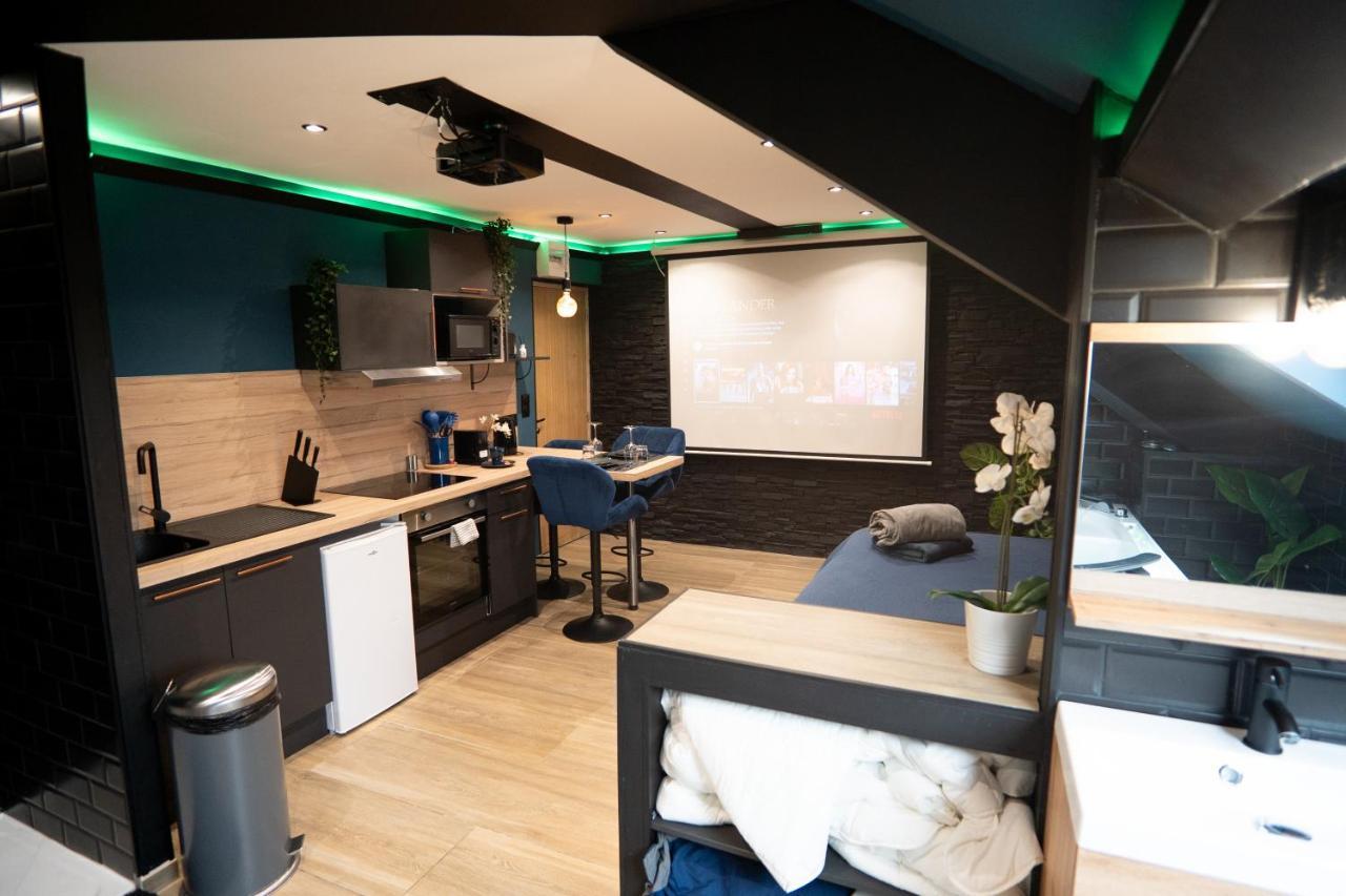 Capsule Color Deluxe Balneo I Ecran Home Cinema I Console De Jeux Trith-Saint-Leger Exterior photo